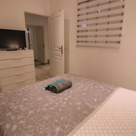 La Bd : Joli T2 Renove /wi-fi/centre-ville Apartamento Angoulême